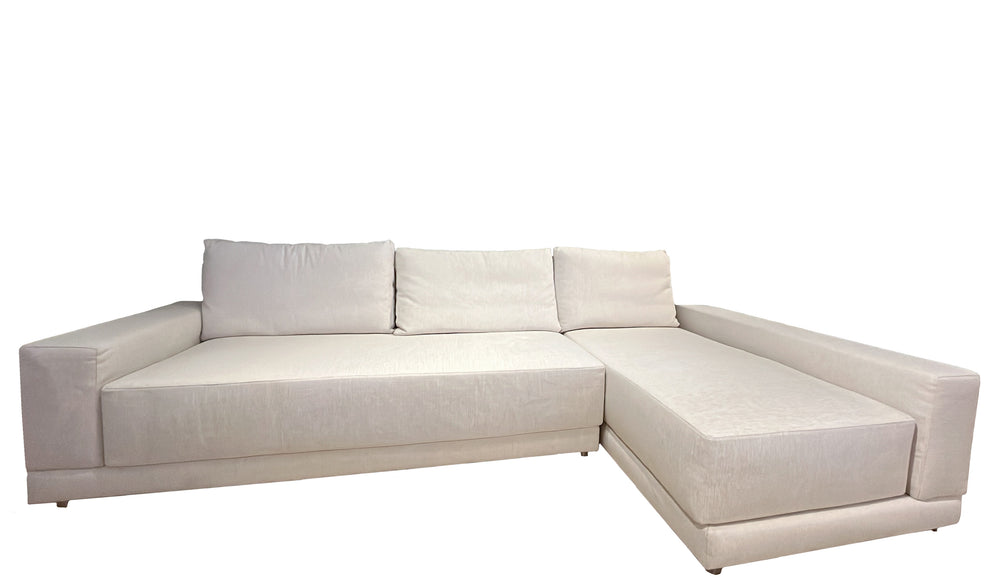 Bella sectional