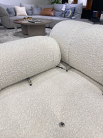 Bob Grande Right Arm Chair