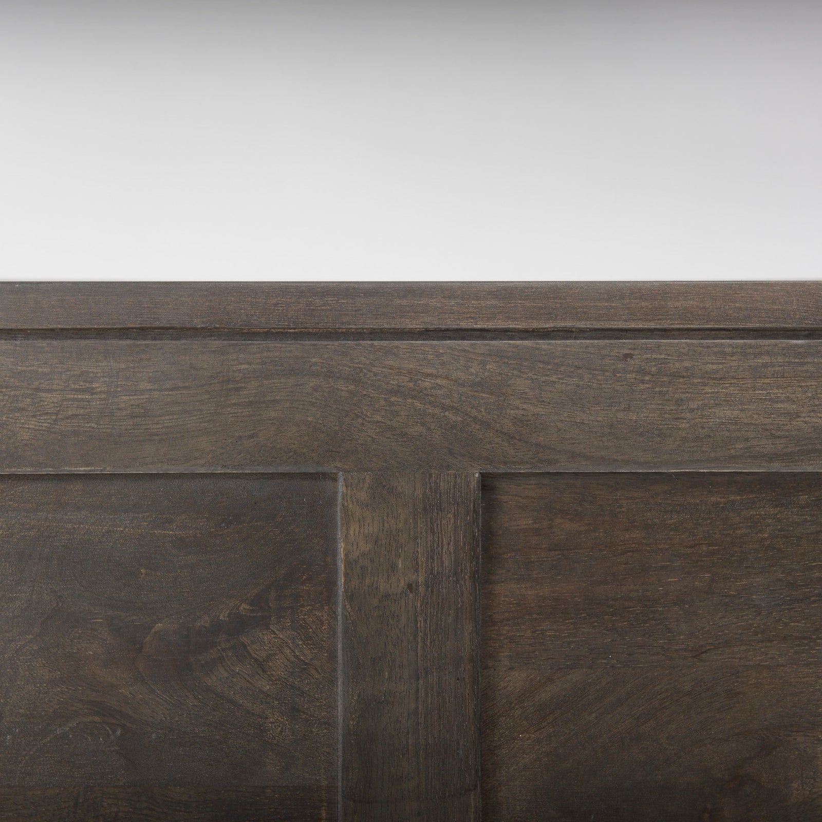 Curtis Sideboard detail