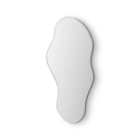 White, wavy-shaped object on a white background