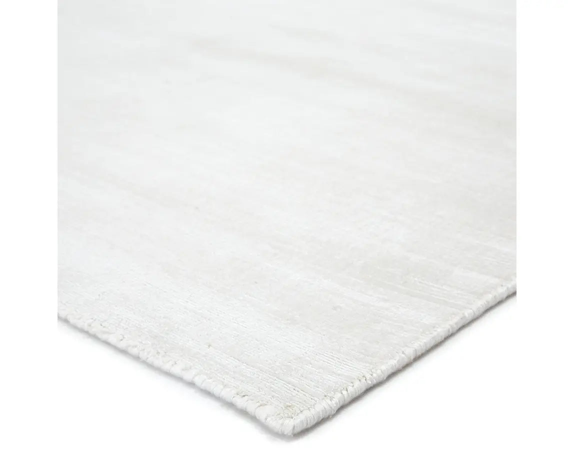 Yolanda Viscose Solid Area Rug - Snow