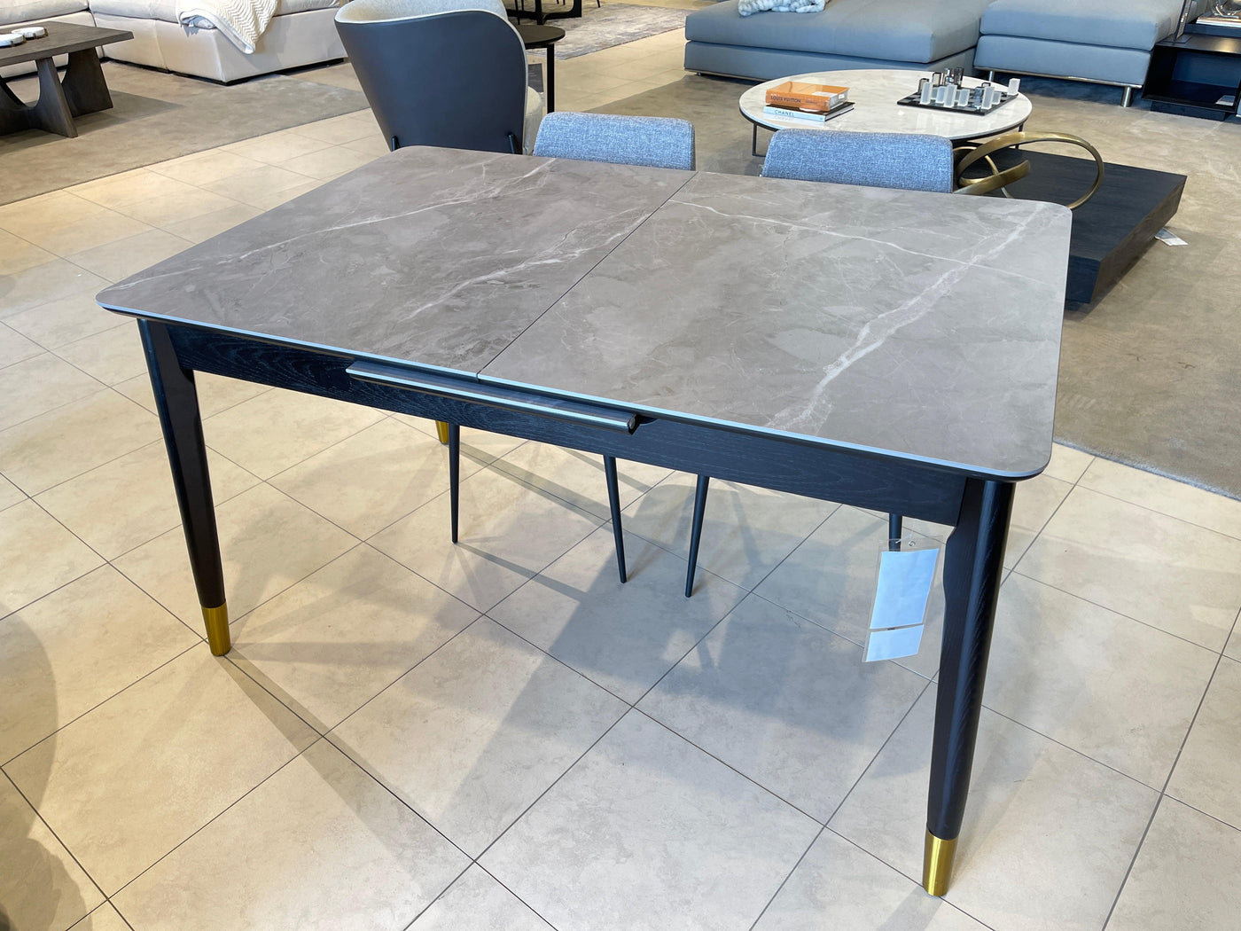Jessy Extendable Dining Table